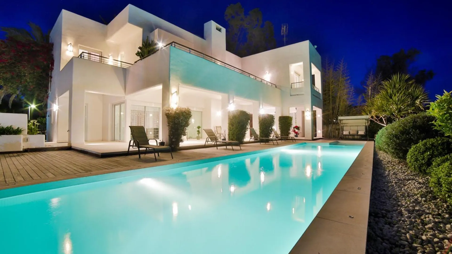 Hermosa Villa En Marbella,100 M Playa, Vistas Al Mar, Piscina Privada Spain