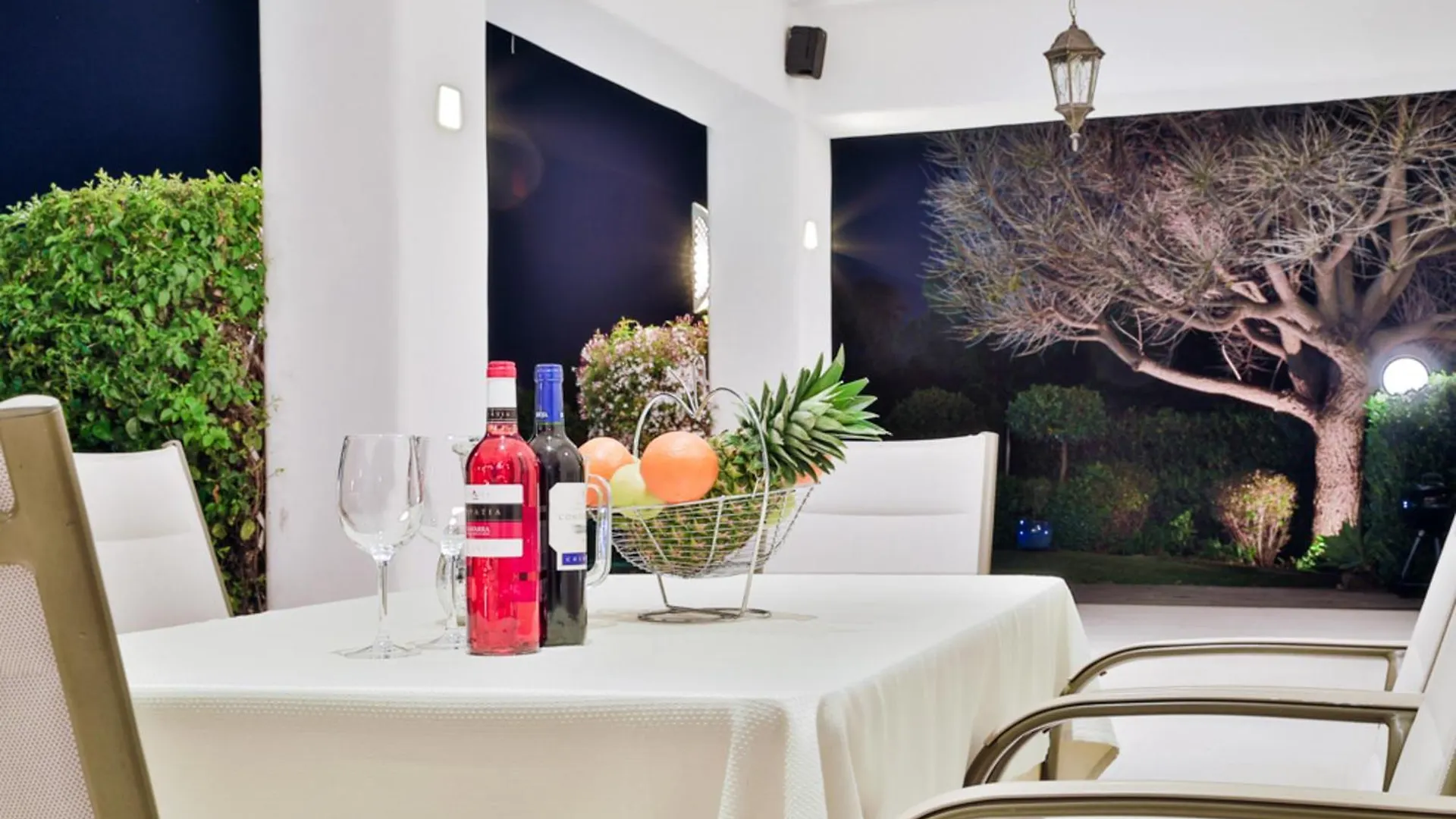 Hermosa Villa En Marbella,100 M Playa, Vistas Al Mar, Piscina Privada 0*, Marbella Spain