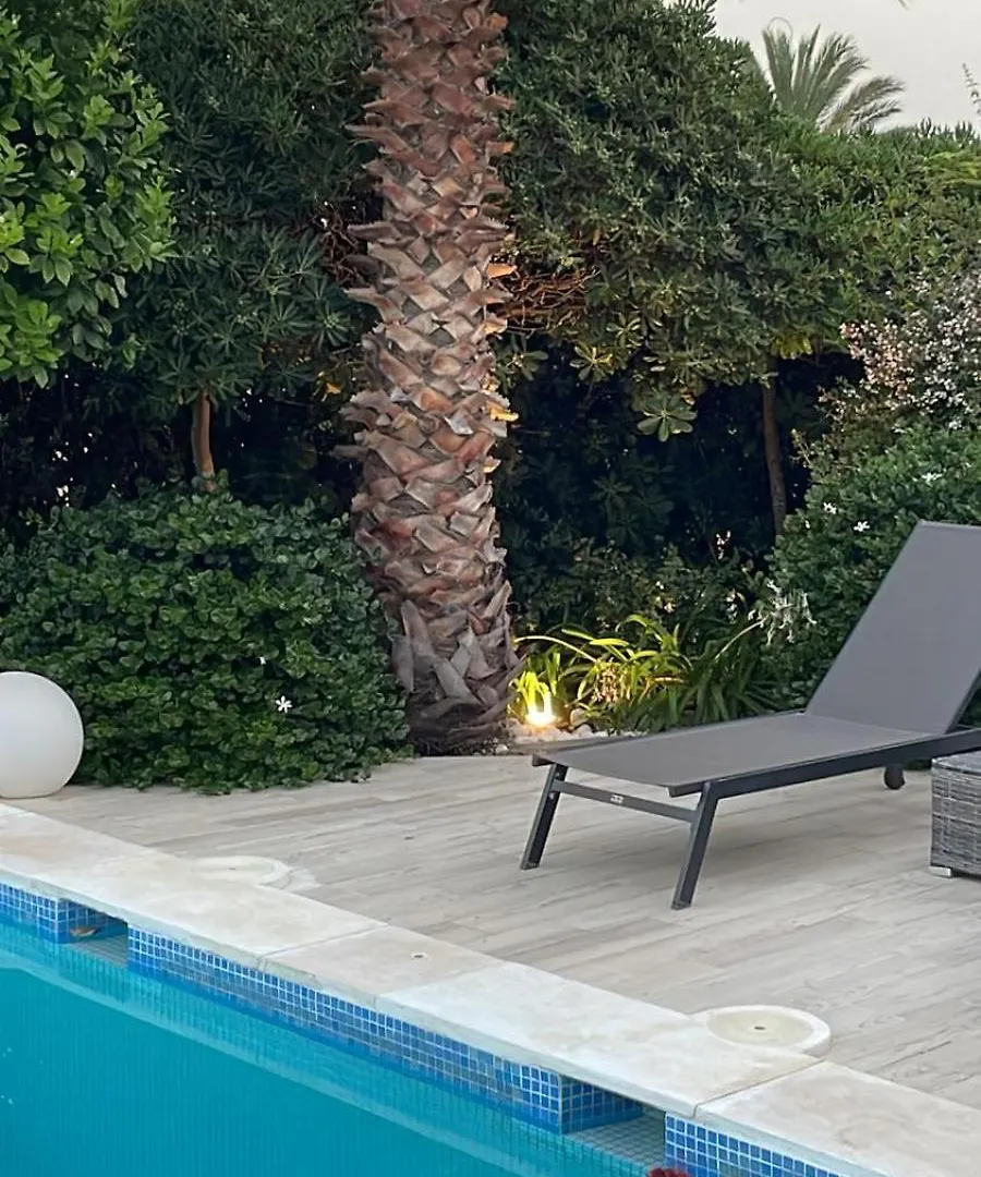 Hermosa Villa En Marbella,100 M Playa, Vistas Al Mar, Piscina Privada 0*, Marbella Spain