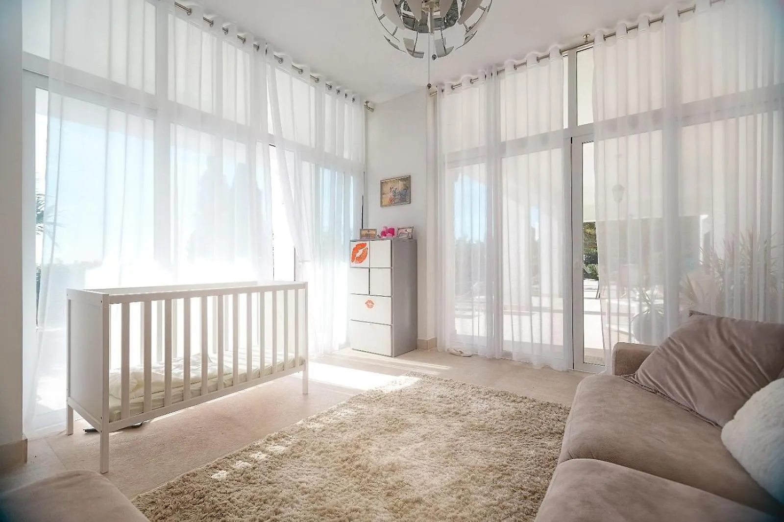 Hermosa Villa En Marbella,100 M Playa, Vistas Al Mar, Piscina Privada