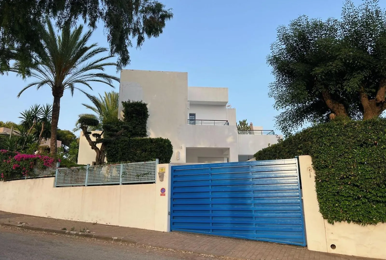 Hermosa Villa En Marbella,100 M Playa, Vistas Al Mar, Piscina Privada Spain