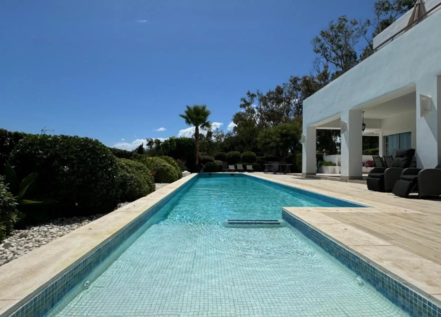 Hermosa Villa En Marbella,100 M Playa, Vistas Al Mar, Piscina Privada 0*, Marbella