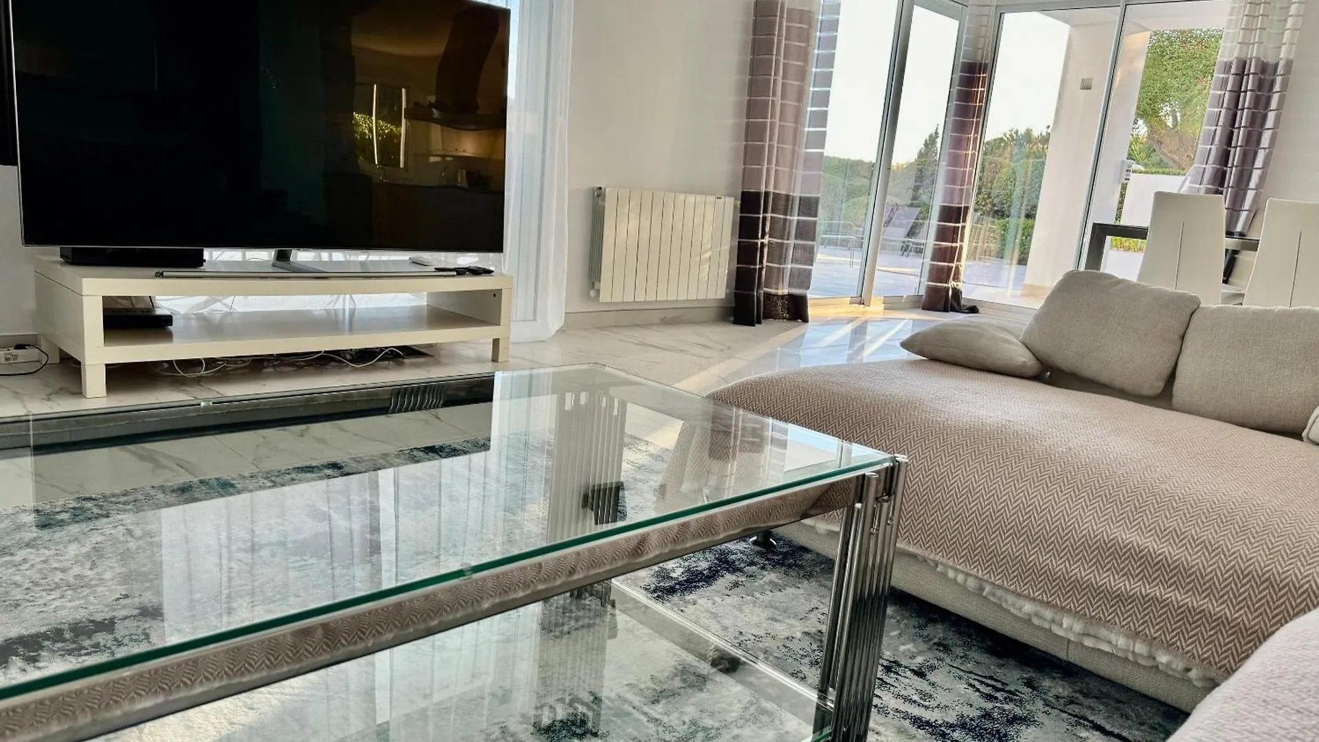 Hermosa Villa En Marbella,100 M Playa, Vistas Al Mar, Piscina Privada 0*, Marbella