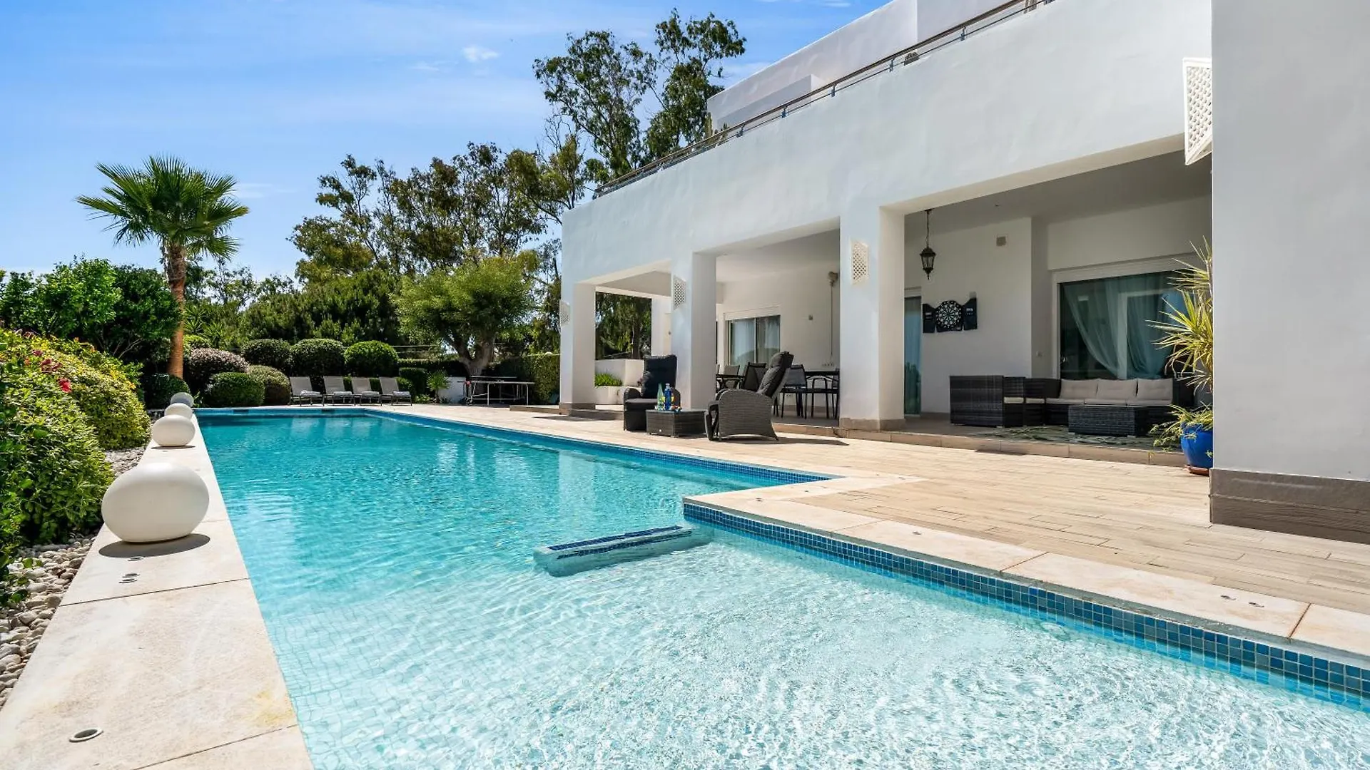 Hermosa Villa En Marbella,100 M Playa, Vistas Al Mar, Piscina Privada 0*, Marbella Spagna