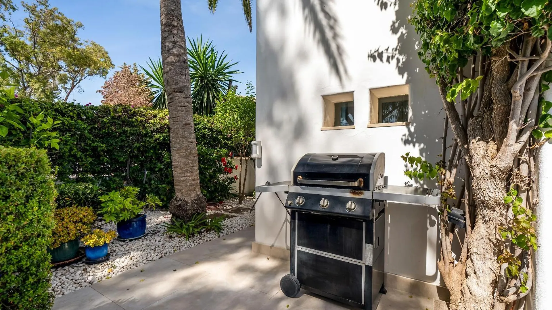 Hermosa Villa En Marbella,100 M Playa, Vistas Al Mar, Piscina Privada Marbella