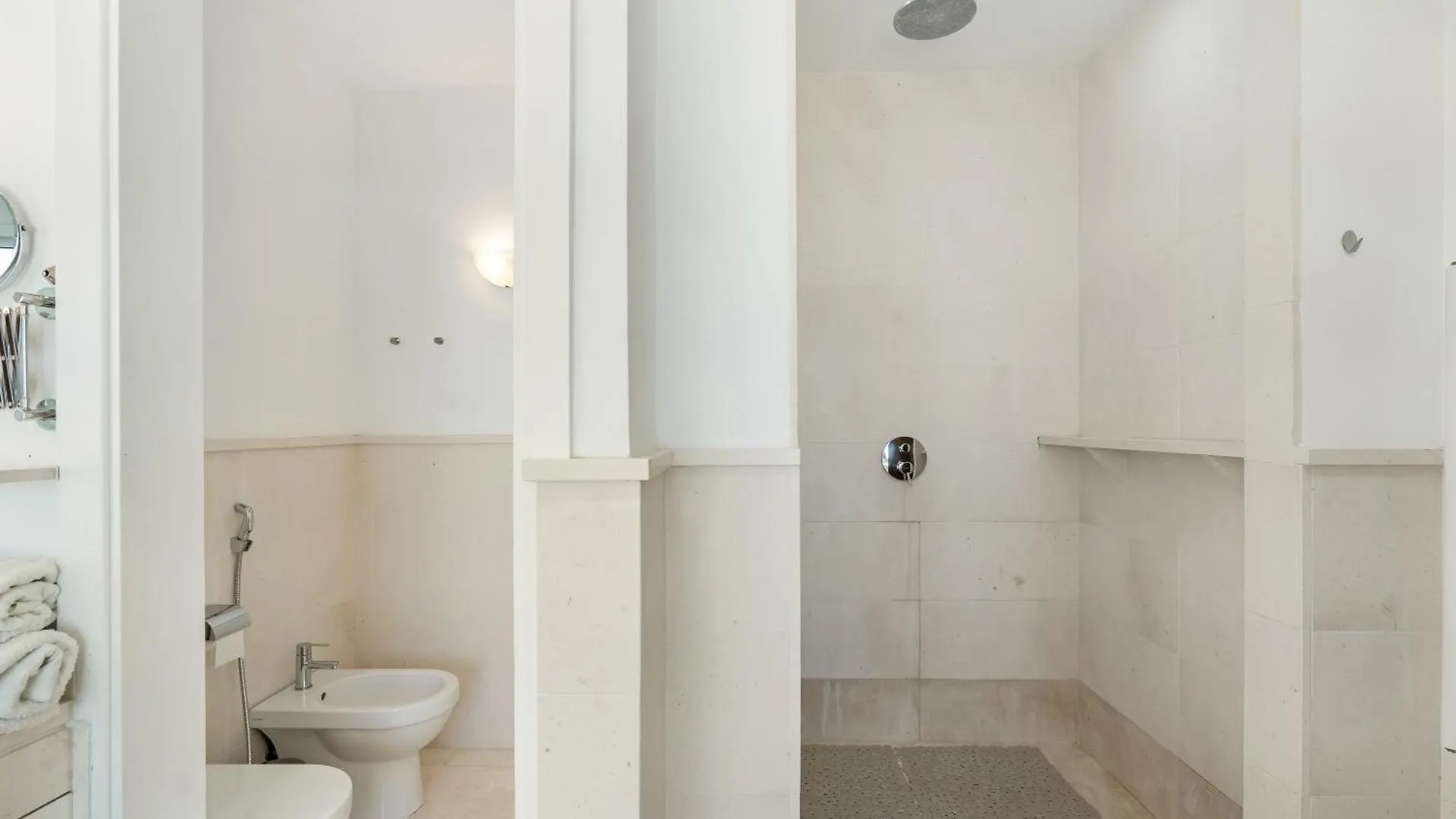Hermosa Villa En Marbella,100 M Playa, Vistas Al Mar, Piscina Privada